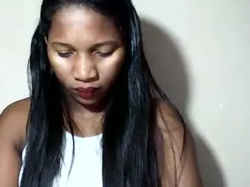 Lovelylarra  live sex cam
