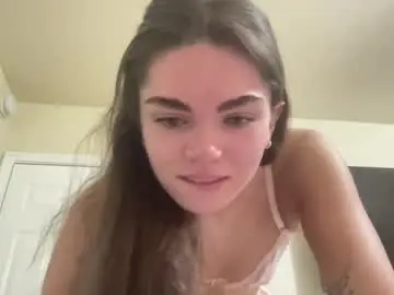 Maddieekisss  live sex cam