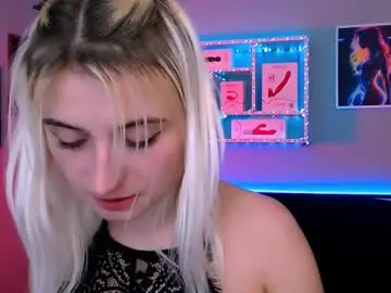 Maya_crystal  live sex cam