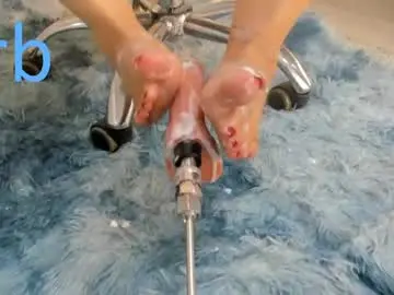 Meggancurvy  live sex cam