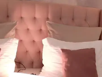 Nikaflowers  live sex cam