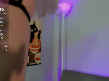 Petite_artemis  live sex cam