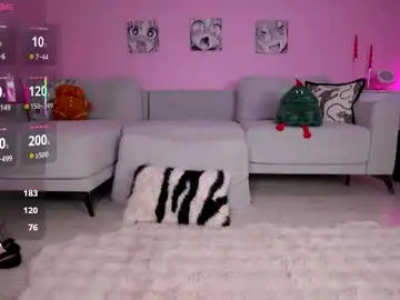 Slimmaya  live sex cam