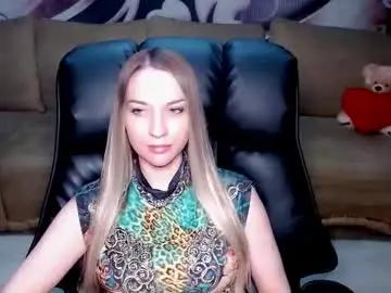 Lovellymalina  live sex cam