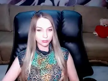Lovellymalina  live sex cam