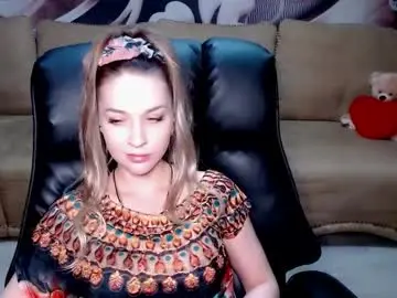 Lovellymalina  live sex cam