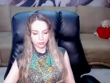 Lovellymalina  live sex cam