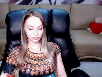 Lovellymalina  live sex cam