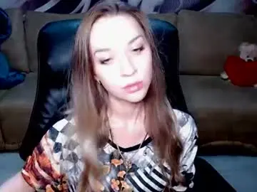 Lovellymalina  live sex cam