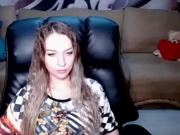 Lovellymalina  live sex cam
