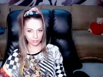 Lovellymalina  live sex cam