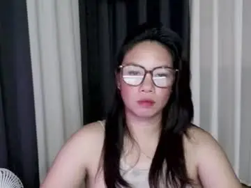 Macarena_kakaix  live sex cam