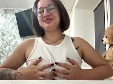 Melodeesanislo  live sex cam