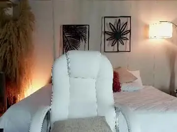 Neytiri_moon  live sex cam