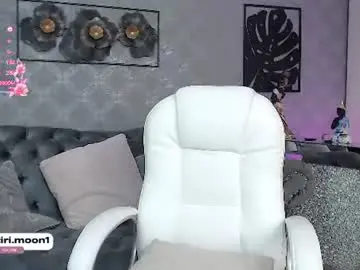 Neytiri_moon  live sex cam