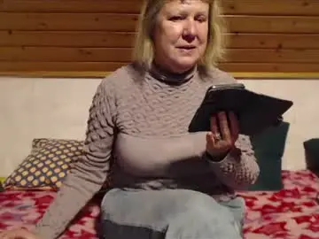 Nikole111  live sex cam