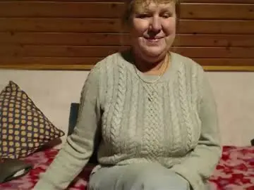 Nikole111  live sex cam