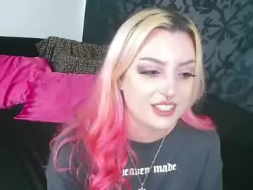 Nouveauho3  live sex cam