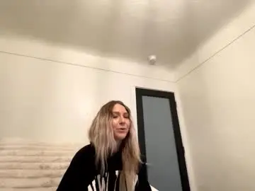 Skiimaskk  live sex cam