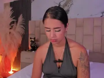 Soycamiortiz  live sex cam