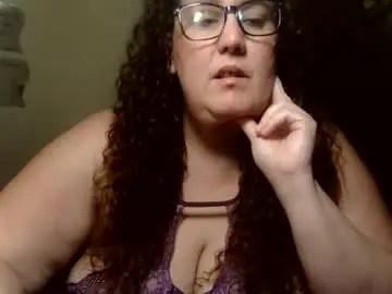 Theresmoretolife  live sex cam