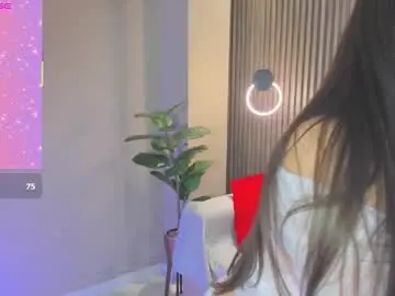 Zary_saenz  live sex cam