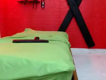 69echeila  live sex cam