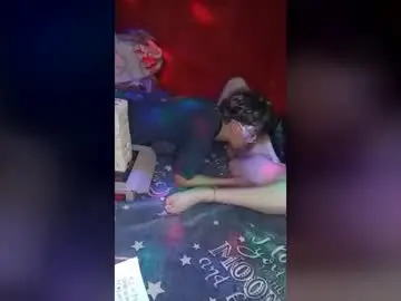 Akilesyuma29  live sex cam