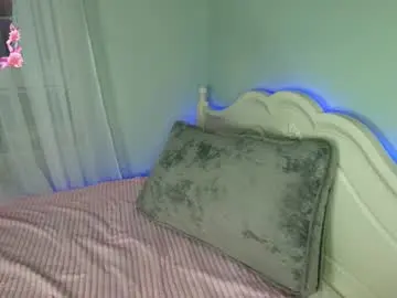 Crazy__berry  live sex cam