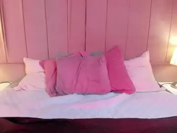 Emily_gv  live sex cam