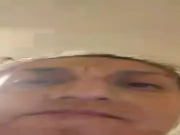 Flak923  live sex cam