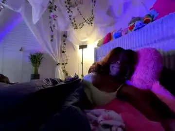 Iwantyami  live sex cam