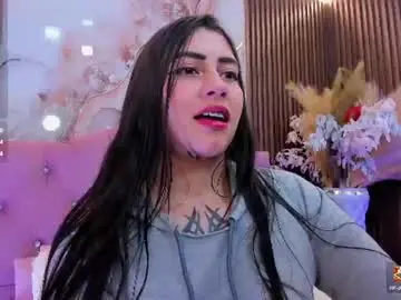 Kiara_tay  live sex cam