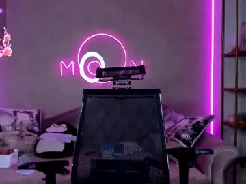 Lika_moon  live sex cam