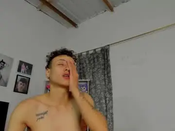 Megan_and_clohe  live sex cam