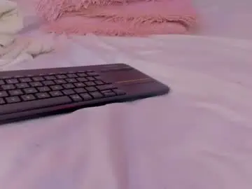 Megan_and_clohe  live sex cam