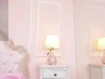 Miacassel  live sex cam