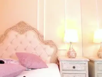 Miacassel  live sex cam