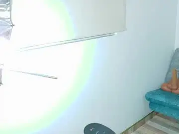 Ruby_glow  live sex cam