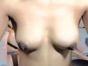 Tilly_amour  live sex cam