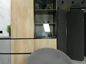 Ultima_ma18  live sex cam