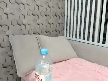 Ultima_ma18  live sex cam