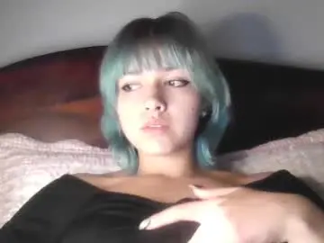 Vickyinlove  live sex cam