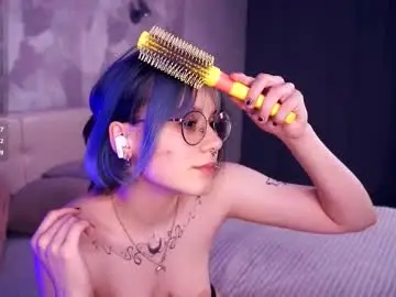 Avaobierne  live sex cam