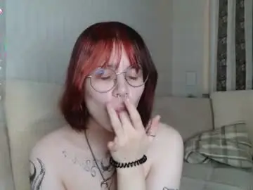 Avaobierne  live sex cam