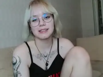Avaobierne  live sex cam