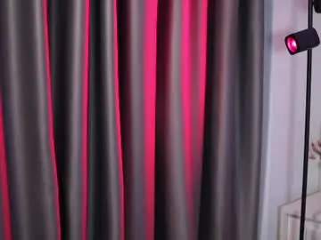 Carlottarusso  live sex cam