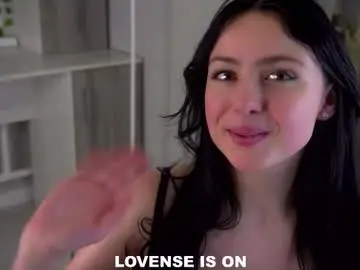 Chloeertle  live sex cam