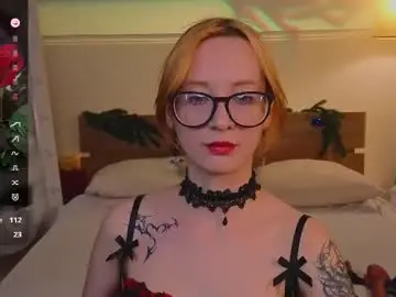 Dark_lola_  live sex cam