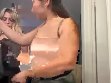 Emilelovesyou  live sex cam